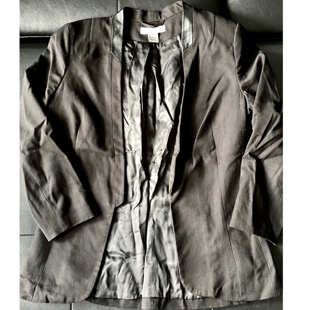 H&M Women’s Tuxedo Style Blazer